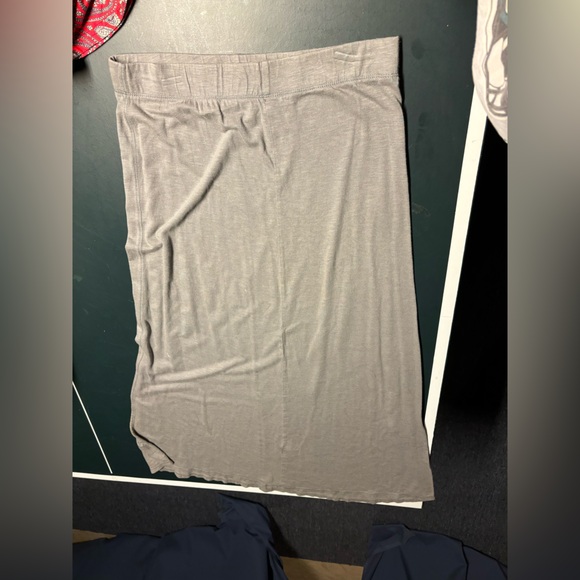 (4) Flowy Skirts for $12 - Picture 10 of 16